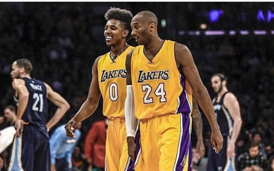 下路开团 下路开团